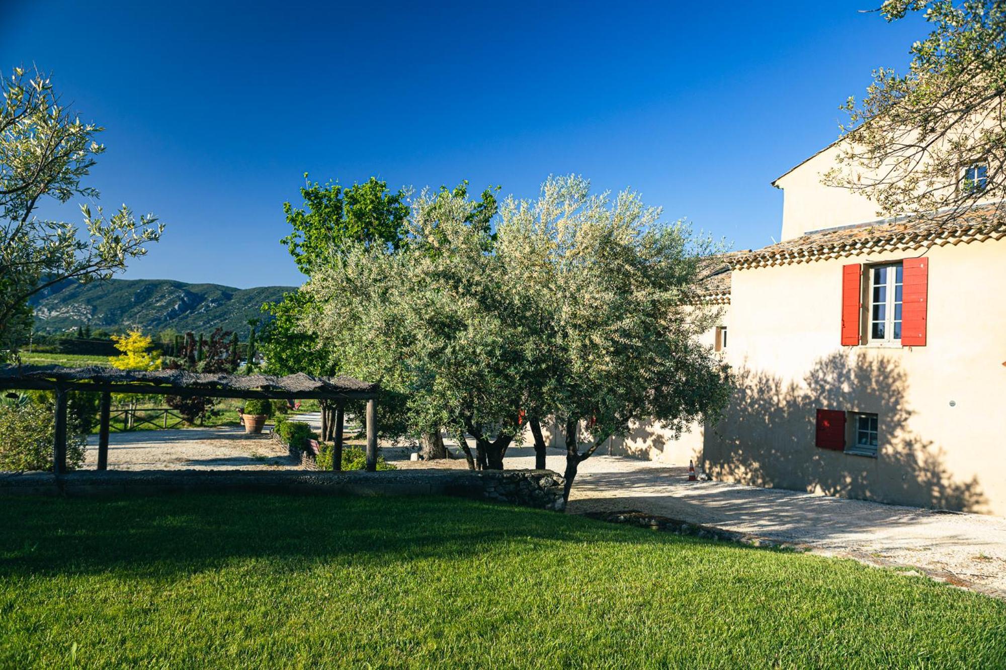 Апартаменти Domaine Des Peyre Robion en Luberon Екстер'єр фото